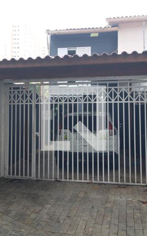 Casa à venda com 150m², 3 quartos e 2 vagasFachada