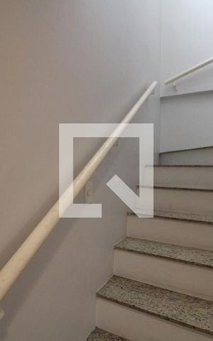 Casa à venda com 150m², 3 quartos e 2 vagasSala