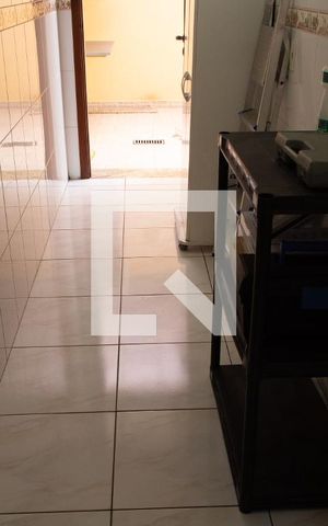 Casa à venda com 180m², 3 quartos e 4 vagas Casa à venda com 180m², 3 quartos e 4 vagasDISPENSA
