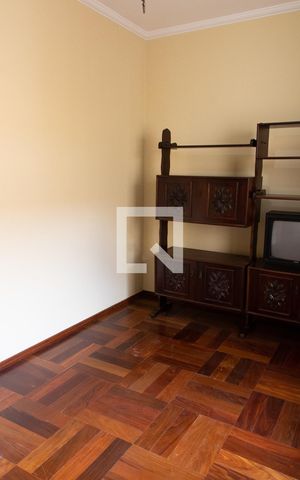 Casa à venda com 180m², 3 quartos e 4 vagas Casa à venda com 180m², 3 quartos e 4 vagasQUARTO 1