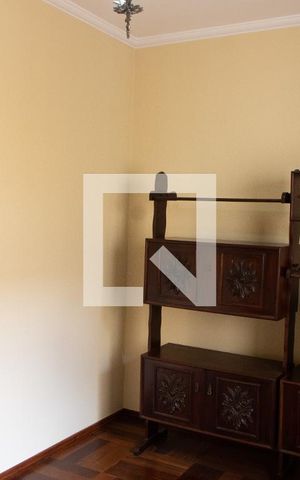 Casa à venda com 180m², 3 quartos e 4 vagas Casa à venda com 180m², 3 quartos e 4 vagasQUARTO 1