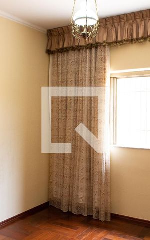 Casa à venda com 180m², 3 quartos e 4 vagas Casa à venda com 180m², 3 quartos e 4 vagasQUARTO 3