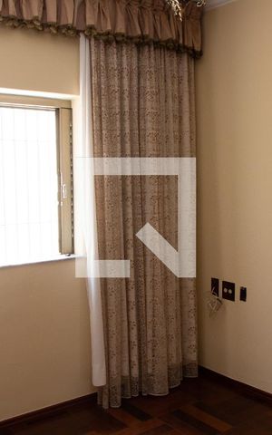 Casa à venda com 180m², 3 quartos e 4 vagas Casa à venda com 180m², 3 quartos e 4 vagasQUARTO 3