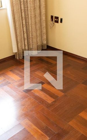 Casa à venda com 180m², 3 quartos e 4 vagas Casa à venda com 180m², 3 quartos e 4 vagasQUARTO 3