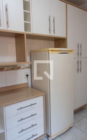 Casa à venda com 180m², 3 quartos e 4 vagas Casa à venda com 180m², 3 quartos e 4 vagasCOZINHA