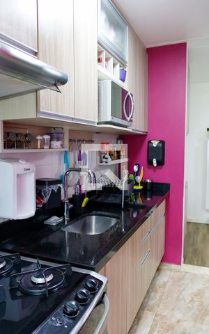 Apartamento à venda com 70m², 3 quartos e 2 vagas Apartamento à venda com 70m², 3 quartos e 2 vagasCozinha