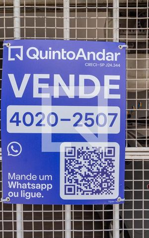 Casa à venda com 141m², 4 quartos e 2 vagasFachada