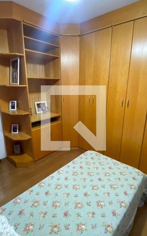 Casa à venda com 310m², 4 quartos e 2 vagas Casa à venda com 310m², 4 quartos e 2 vagasQuarto