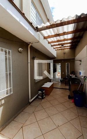 Casa à venda com 250m², 6 quartos e 2 vagasÁrea de Serviço