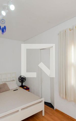 Casa à venda com 250m², 6 quartos e 2 vagasQuarto 5 - Suíte