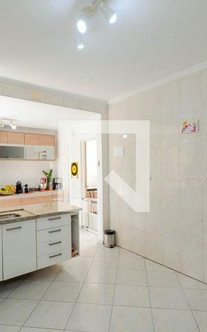 Casa à venda com 250m², 6 quartos e 2 vagasCozinha