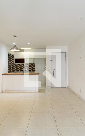 Apartamento à venda com 69m², 3 quartos e 1 vaga Apartamento à venda com 69m², 3 quartos e 1 vagaSala