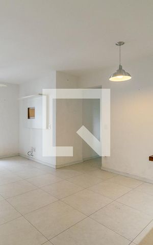 Apartamento à venda com 69m², 3 quartos e 1 vaga Apartamento à venda com 69m², 3 quartos e 1 vagaSala