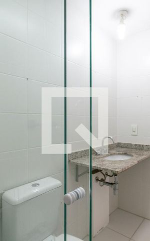 Apartamento à venda com 69m², 3 quartos e 1 vaga Apartamento à venda com 69m², 3 quartos e 1 vagaBanheiro Social