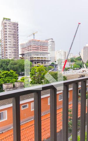 Studio para alugar com 26m², 1 quarto e sem vaga Studio para alugar com 26m², 1 quarto e sem vagaVaranda