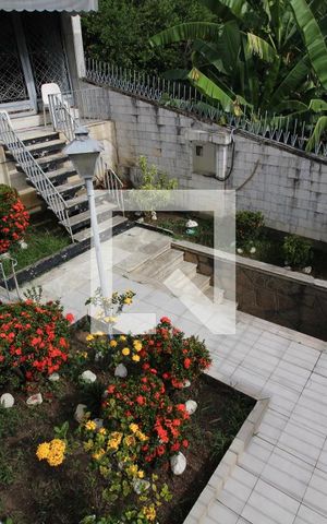 Casa para alugar com 255m², 3 quartos e 2 vagasFrente