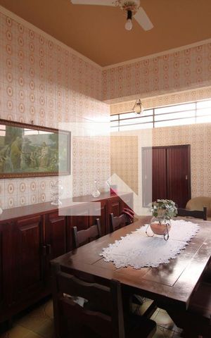 Casa para alugar com 255m², 3 quartos e 2 vagasCopa