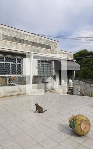 Casa para alugar com 255m², 3 quartos e 2 vagasFrente