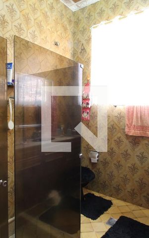 Casa para alugar com 255m², 3 quartos e 2 vagasBanheiro Social 2