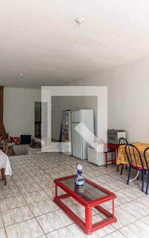 Casa à venda com 360m², 3 quartos e 3 vagas Casa à venda com 360m², 3 quartos e 3 vagasSala 2