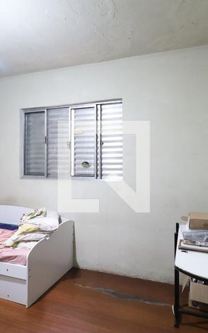 Casa para alugar com 400m², 3 quartos e 1 vaga Casa para alugar com 400m², 3 quartos e 1 vagaQuarto