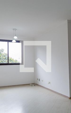 Apartamento à venda com 55m², 2 quartos e 1 vaga Apartamento à venda com 55m², 2 quartos e 1 vagaSala