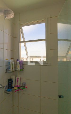 Apartamento à venda com 45m², 2 quartos e 1 vaga Apartamento à venda com 45m², 2 quartos e 1 vagaBanheiro