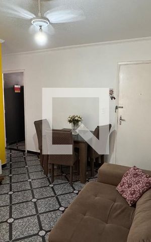 Apartamento à venda com 74m², 3 quartos e 1 vaga Apartamento à venda com 74m², 3 quartos e 1 vagaSala