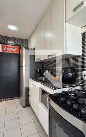 Apartamento à venda com 85m², 2 quartos e 1 vaga Apartamento à venda com 85m², 2 quartos e 1 vagaCozinha e Área de Serviço