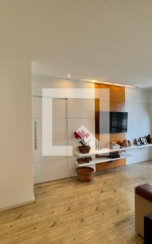 Apartamento à venda com 85m², 2 quartos e 1 vaga Apartamento à venda com 85m², 2 quartos e 1 vagaSala