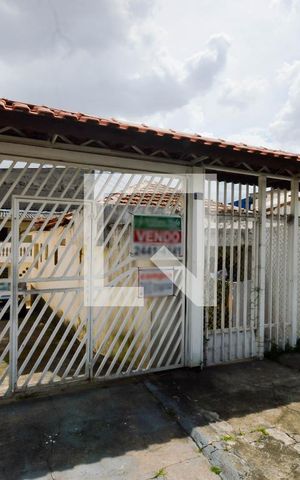 Casa para alugar com 250m², 3 quartos e 3 vagasFachada/ Placa 