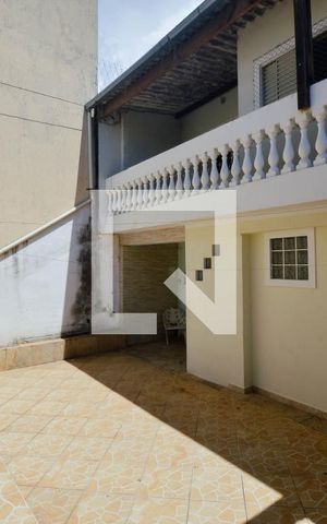 Casa para alugar com 250m², 3 quartos e 3 vagasQuintal