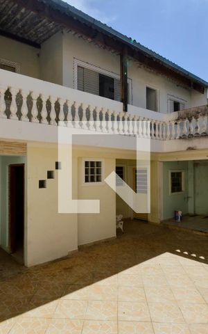 Casa para alugar com 250m², 3 quartos e 3 vagasQuintal