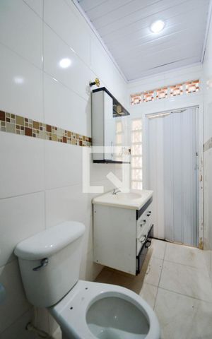 Casa para alugar com 250m², 3 quartos e 3 vagasBanheiro Social