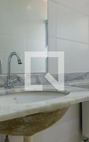 Apartamento para alugar com 80m², 3 quartos e 2 vagasBanheiro