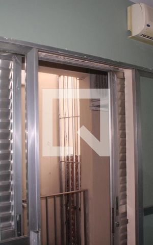 Casa à venda com 190m², 3 quartos e 2 vagasSuíte