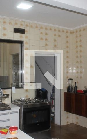 Casa à venda com 190m², 3 quartos e 2 vagasCozinha