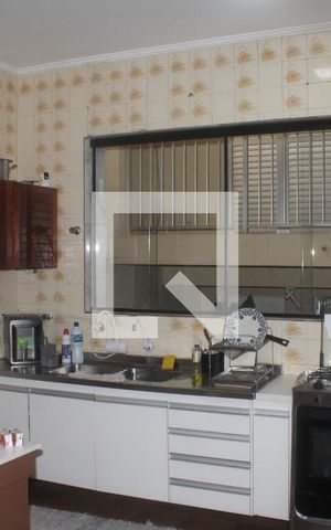 Casa à venda com 190m², 3 quartos e 2 vagasCozinha