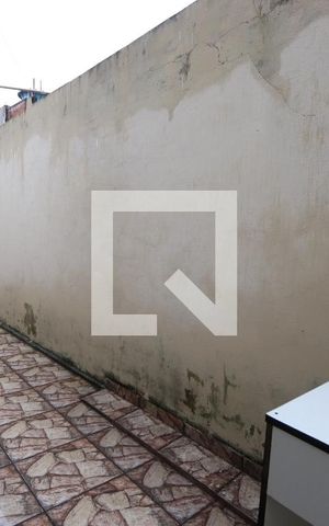 Casa para alugar com 40m², 1 quarto e sem vagaCorredor Lateral