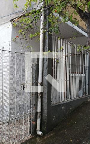 Casa para alugar com 40m², 1 quarto e sem vaga Casa para alugar com 40m², 1 quarto e sem vagaEntrada