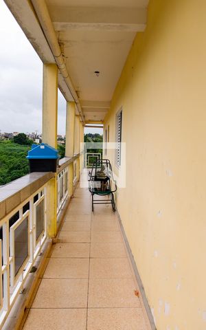 Casa à venda com 190m², 3 quartos e 2 vagas Casa à venda com 190m², 3 quartos e 2 vagasSacada