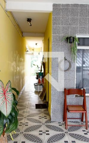 Casa à venda com 190m², 3 quartos e 2 vagas Casa à venda com 190m², 3 quartos e 2 vagasGaragem