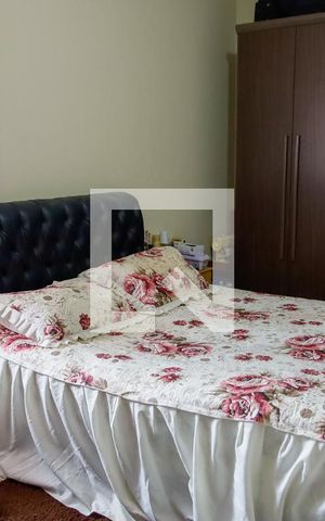 Casa à venda com 190m², 3 quartos e 2 vagas Casa à venda com 190m², 3 quartos e 2 vagasQuarto
