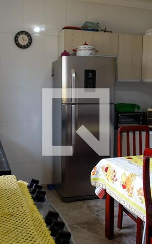 Casa à venda com 190m², 3 quartos e 2 vagas Casa à venda com 190m², 3 quartos e 2 vagasCozinha