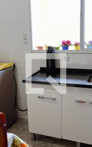 Casa à venda com 190m², 3 quartos e 2 vagas Casa à venda com 190m², 3 quartos e 2 vagasCozinha
