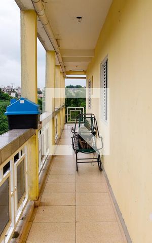 Casa à venda com 190m², 3 quartos e 2 vagas Casa à venda com 190m², 3 quartos e 2 vagasSacada
