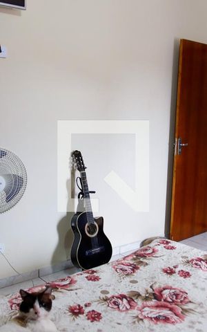 Casa à venda com 190m², 3 quartos e 2 vagas Casa à venda com 190m², 3 quartos e 2 vagasQuarto