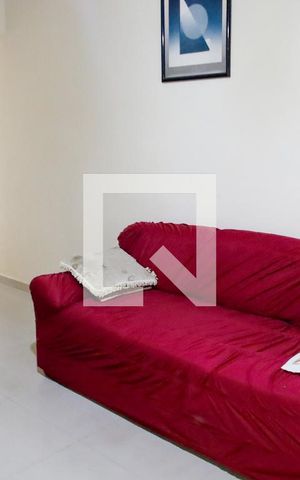Casa à venda com 190m², 3 quartos e 2 vagas Casa à venda com 190m², 3 quartos e 2 vagasSala