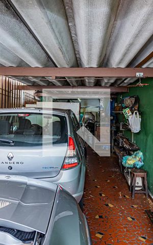 Casa à venda com 100m², 3 quartos e 2 vagas Casa à venda com 100m², 3 quartos e 2 vagasGaragem
