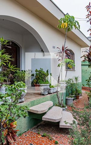 Casa à venda com 100m², 3 quartos e 2 vagas Casa à venda com 100m², 3 quartos e 2 vagasJardim